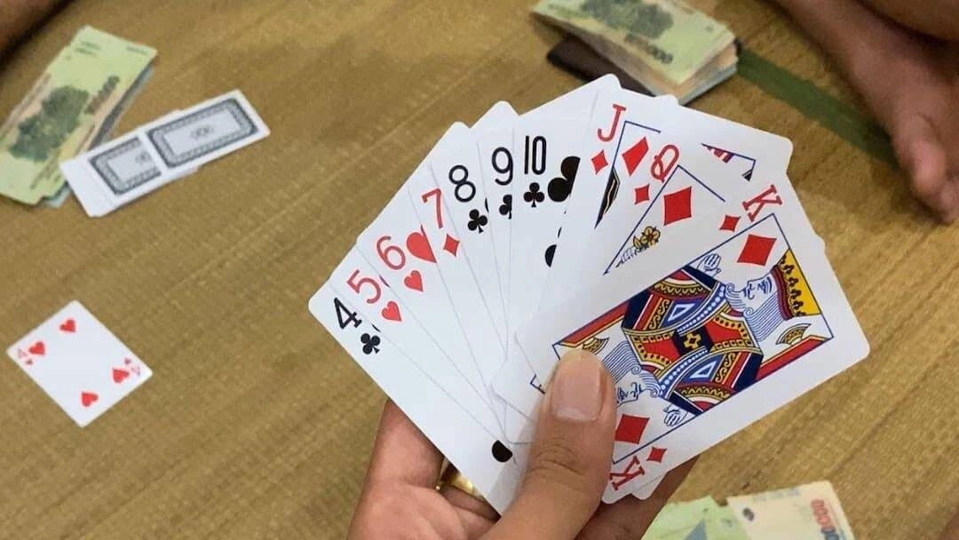 sâm lốc bao nhiêu lá
